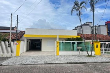 CASA 5 DORMITÓRIOS NO BETARAS REF319CA