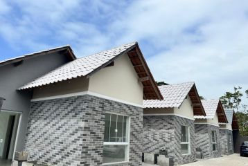CASAS NOVAS EM CONDOMINIO FECHADO PRAIA GRANDE REF538CA