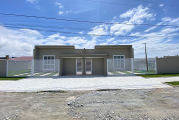 CASAS NOVAS COM PISCINA REF551CA