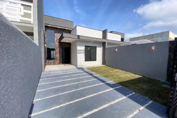 CASA 3 DORMITÓRIOS NO COSTA AZUL REF654CA