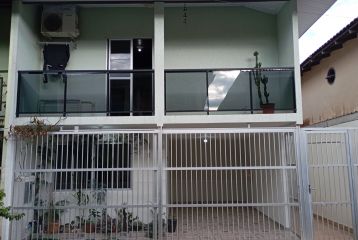 SOBRADO 3 DORMS EM CONDOMINIO BOM RETIRO REF726SO