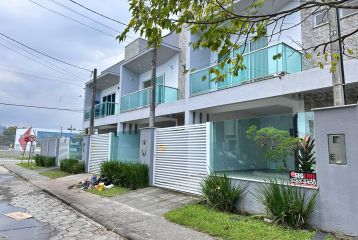 SOBRADO 3 DORMS CENTRO REF753SO