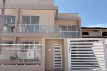 SOBRADO ALTO PADRÃO A 150M DO MAR REF785SO