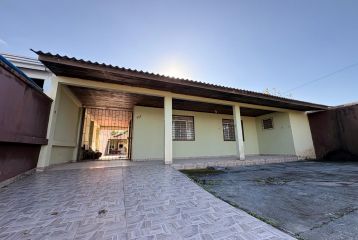 CASA COM PISCINA NO ALBATROZ REF791CA
