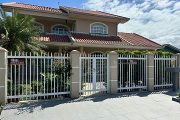 SOBRADO 5 QUARTOS (3 SUÍTES) PRAIA DE LESTE REF942SO