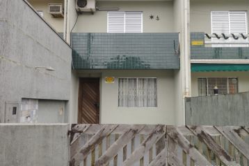 SOBRADO GUARAPUAVA - 05 PESSOAS - REF 011LD