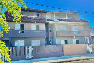 APARTAMENTO TERREO PROX A PRAIA NO BAL. CARAVELAS REF958AP