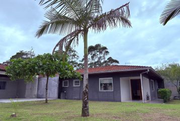 CASA AMPLA COM 3 DORMITÓRIOS NO RIVIERA REF1005CA