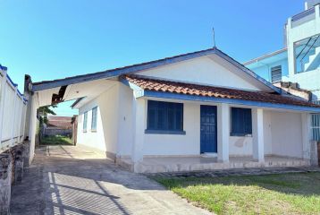 CASA FRENTE MAR EM SANTA TEREZINHA REF996