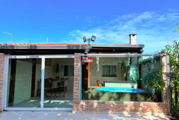 CASA COM PISCINA NO BETARAS A 450M DO MAR REF1012CA